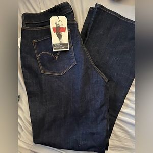 Levi's bold curve boot cut brand new with tags size 16